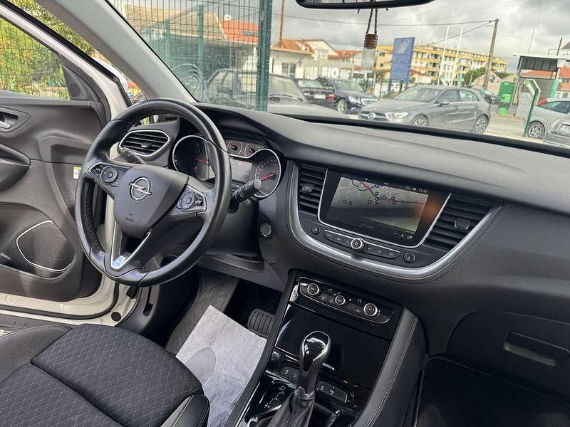 Usado Opel Grandland X Innovation 120 HP (88 kW) 2018 SUV