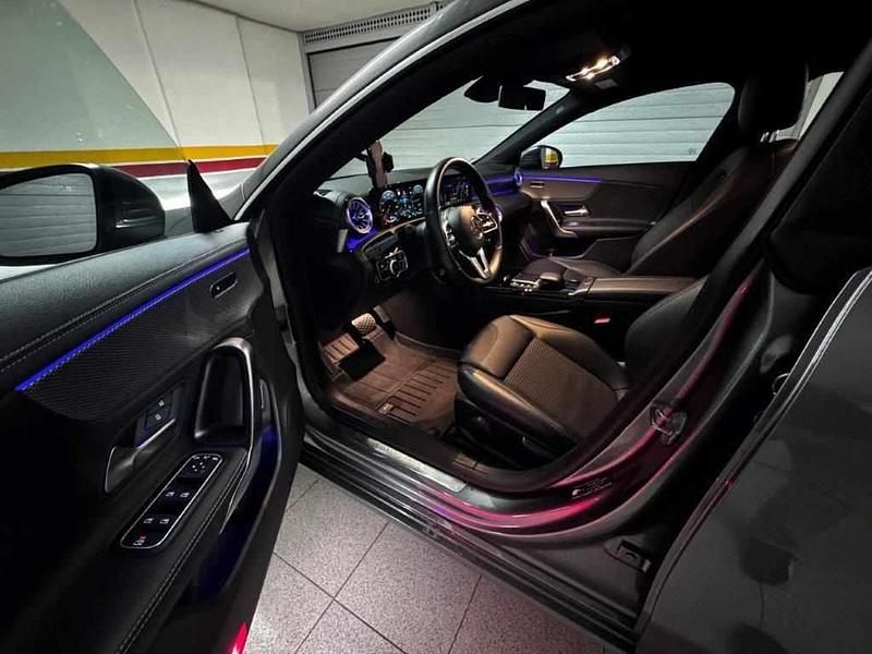 Usado Mercedes CLA250 218 HP (160 kW) 2021 Cinzento Sedan