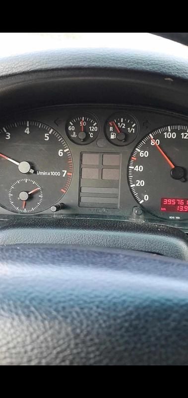 Usado Audi A4 110 HP (80 kW) 1996 Verde Carrinha