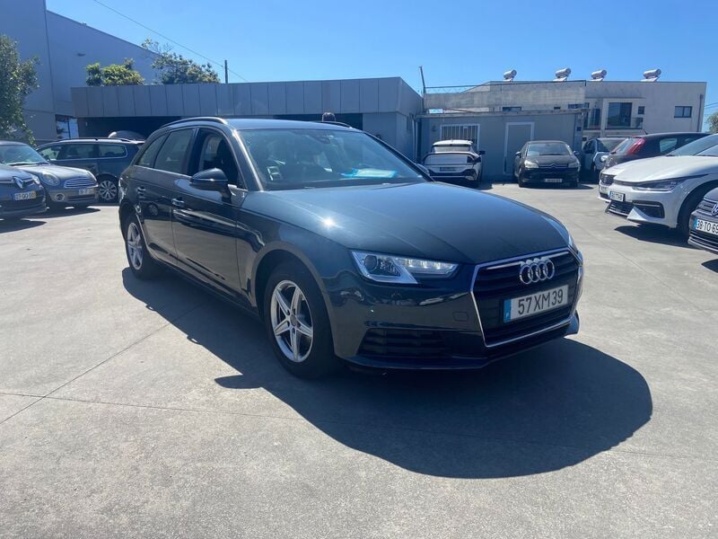 Cinza Usado 2019 Audi A4 Carrinha | € 19.900 (Bom preço) - Imagem 1/4