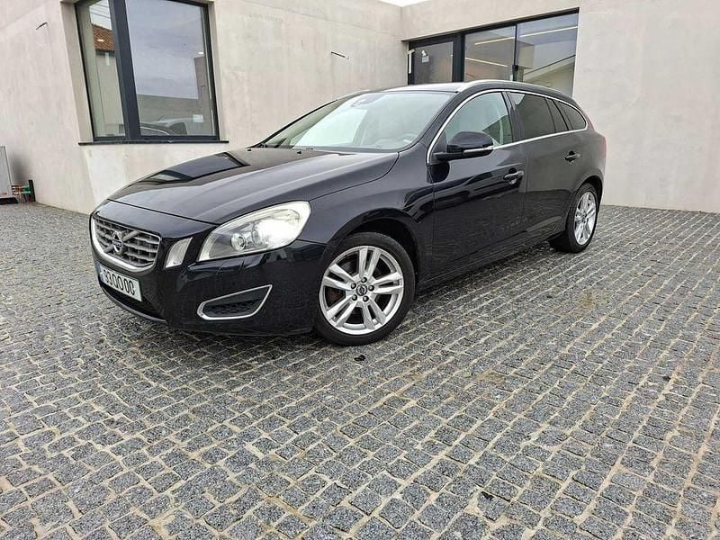 Usado Volvo V60 120 HP (88 kW) 2011 Carrinha
