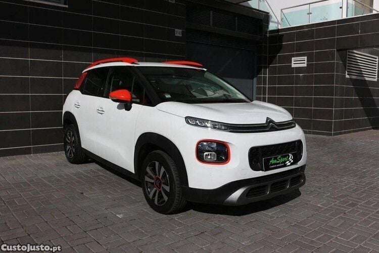 Branco Usado 2018 Citroën C3 PureTech Citadino | € 12.750 (Bom preço) - Imagem 1/1