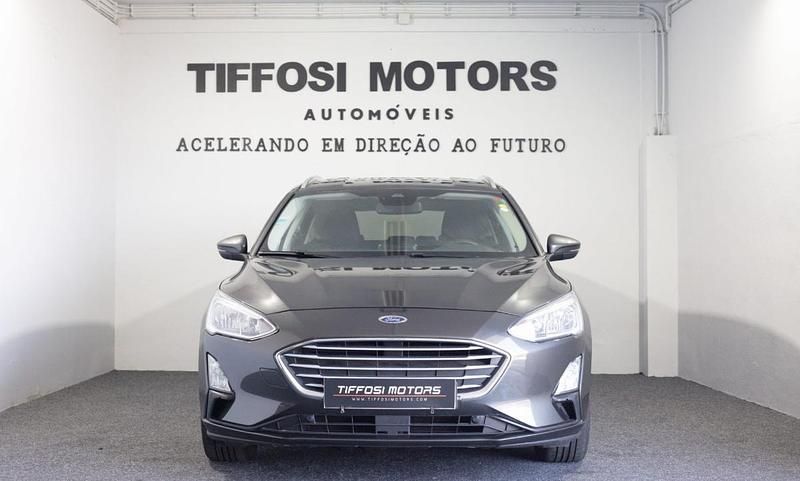 Usado Ford Focus Titanium 120 HP (88 kW) 2019 Antracite Carrinha