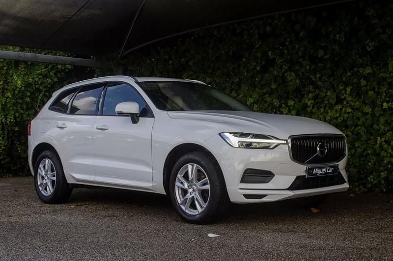 Branco Usado 2017 Volvo XC60 Momentum SUV | € 27.900 (Preço elevado) - Imagem 1/4