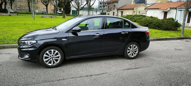 Usado 2018 Fiat Tipo Sedan | € 3.999 - Imagem 1/4