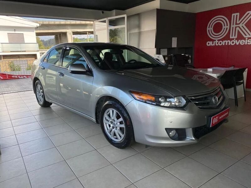 Usado Honda Accord Executive 150 HP (110 kW) 2009 Cinzento Sedan