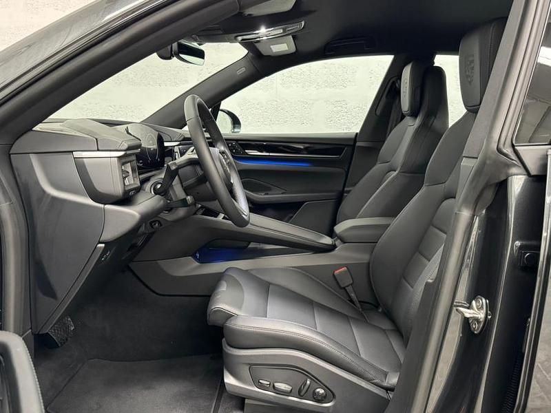 Usado Porsche Macan 379 kW (516 HP) 2024 Cinzento SUV