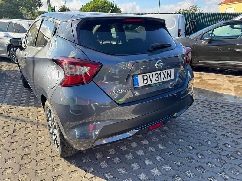 Usado Nissan Micra 90 HP (66 kW) 2019 Cinzento Citadino