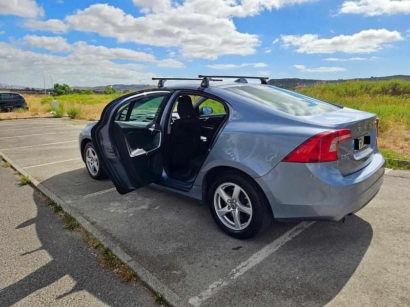 Usado Volvo S60 150 HP (110 kW) 2016 Azul Sedan