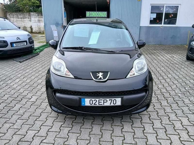 Usado Peugeot 107 68 HP (50 kW) 2007 Preto Citadino