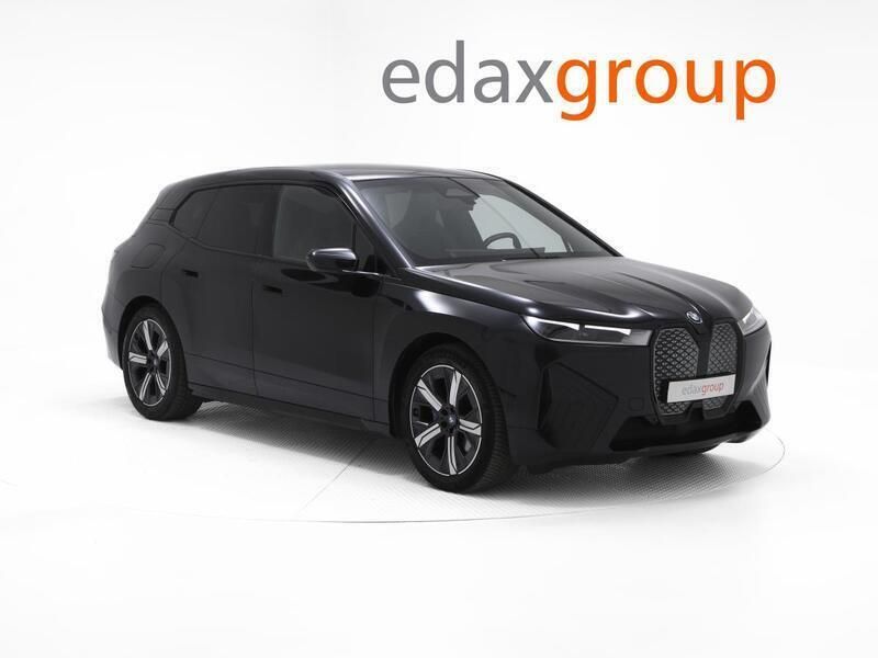 Preto Usado 2022 BMW iX SUV | € 38.990 - Imagem 1/4