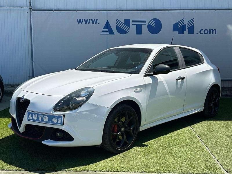 Branco Usado 2019 Alfa Romeo Giulietta Citadino | € 17.350 (Preço justo) - Imagem 1/4