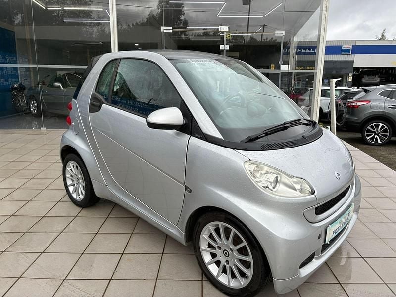 Cinza Usado 2011 Smart ForTwo Coupé Passion Coupé | € 5.890 (Preço justo) - Imagem 1/4