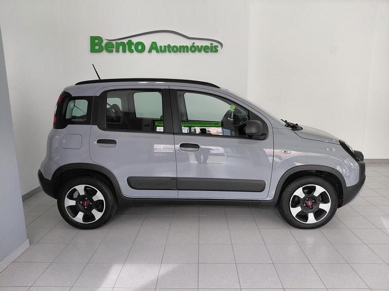 Usado Fiat Panda 70 HP (51 kW) 2020 Cinzento Citadino