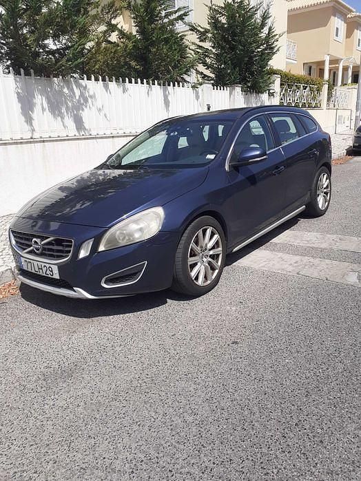 Usado 2011 Volvo V60 Carrinha | € 8.000 - Imagem 1/4