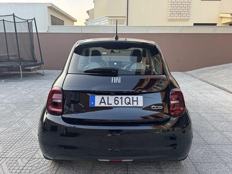Usado 2022 Fiat 500e La Prima | € 19.500 (Caro) - Imagem 1/4