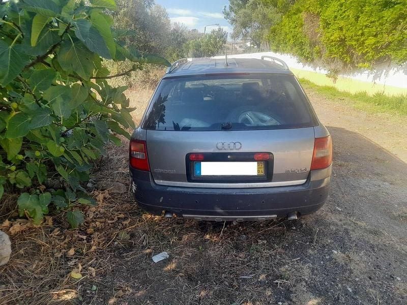 Usado Audi A6 Allroad 180 HP (132 kW) 2002 Carrinha