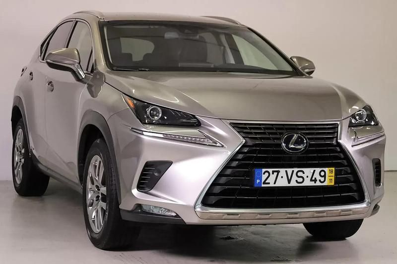 Usado Lexus NX300h Executive Line 197 HP (144 kW) 2018 Cinza SUV