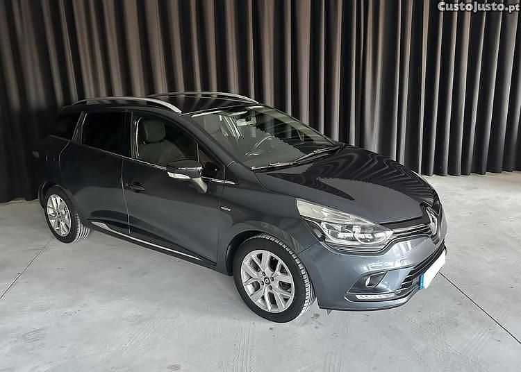 Cinza Usado 2017 Renault Clio GrandTour LIMITED Carrinha | € 10.500 (Preço justo) - Imagem 1/1