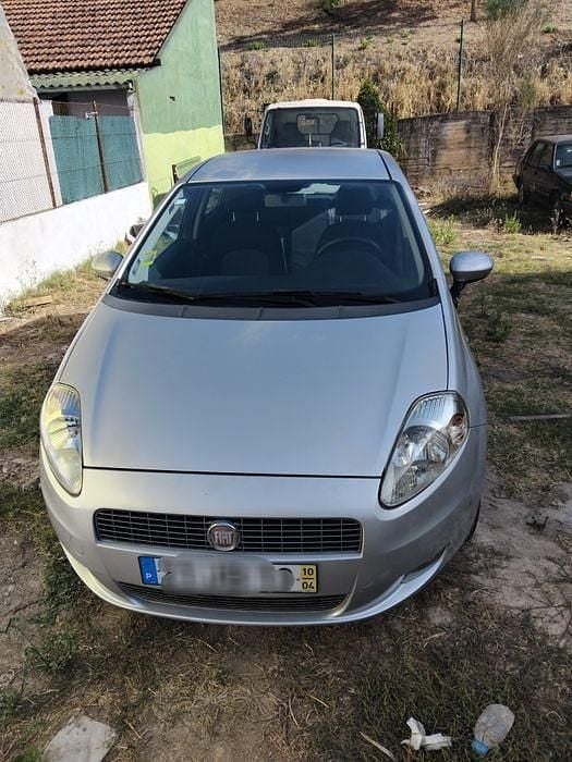 Usado 2010 Fiat Grande Punto Citadino | € 3.900 (Super Preço) - Imagem 1/4