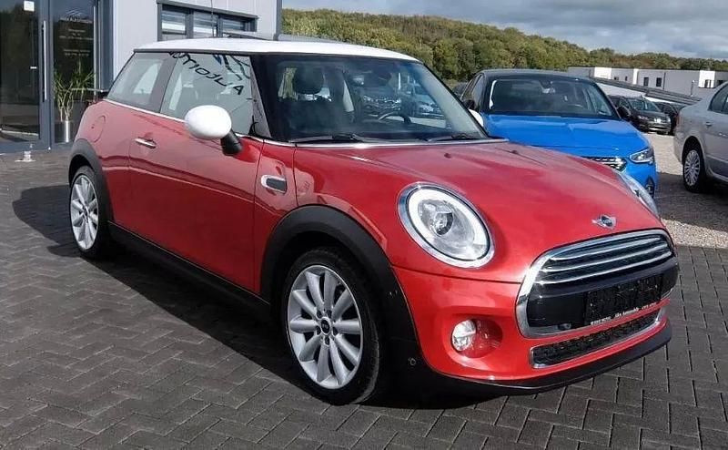 Vermelho Usado 2016 Mini Cooper D Citadino | € 15.750 (Preço justo) - Imagem 1/4