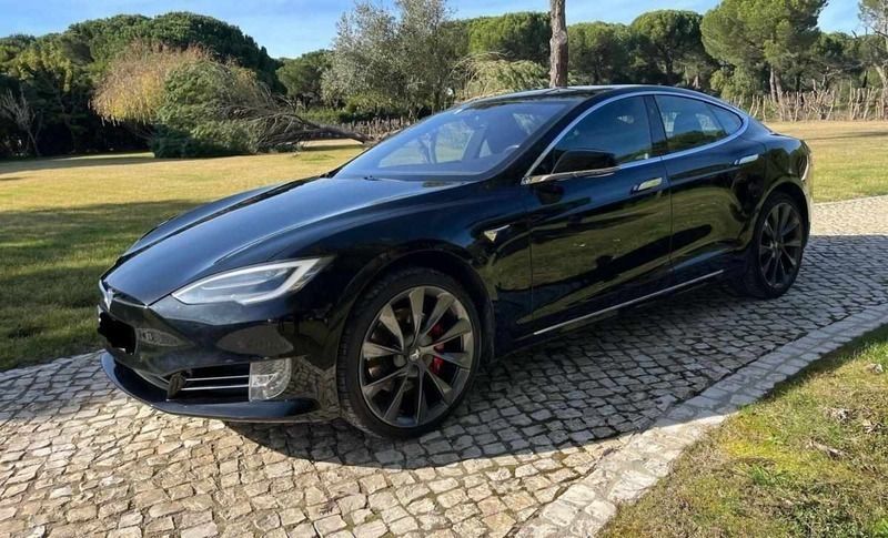 Preto Usado 2020 Tesla Model S Performance Sedan | € 62.000 - Imagem 1/4