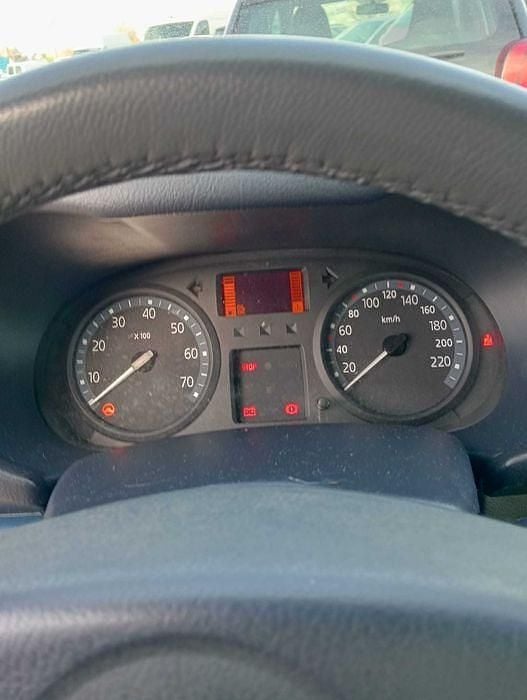 Usado Renault Clio II 85 HP (62 kW) 2004 Sedan