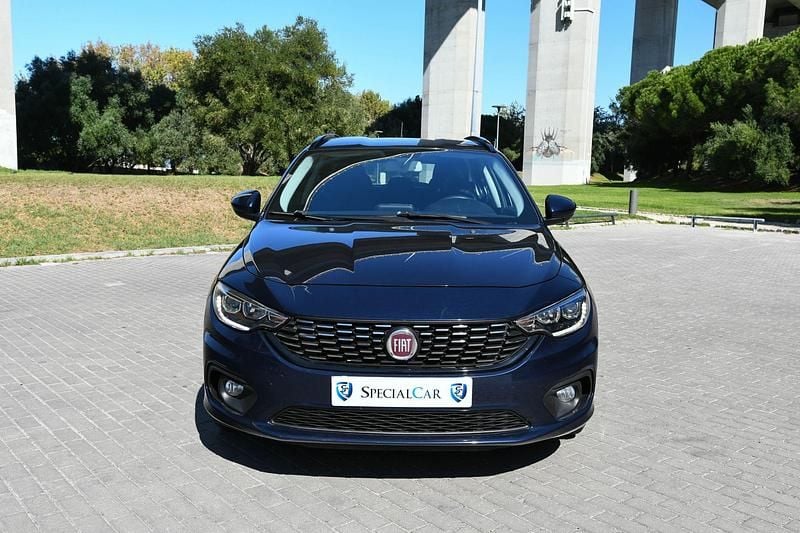 Azul Usado 2017 Fiat Tipo Lounge Carrinha | € 10.950 (Bom preço) - Imagem 1/4