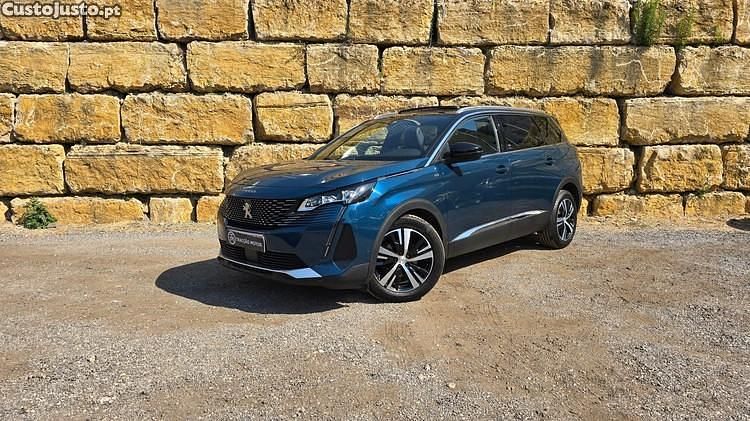Azul Usado 2021 Peugeot 5008 GT Monovolume | € 28.750 (Preço justo) - Imagem 1/1