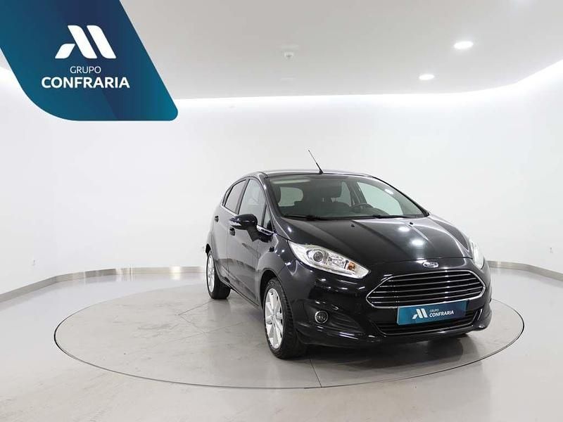 Preto Usado 2016 Ford Fiesta Titanium Citadino | € 11.580 (Caro) - Imagem 1/4