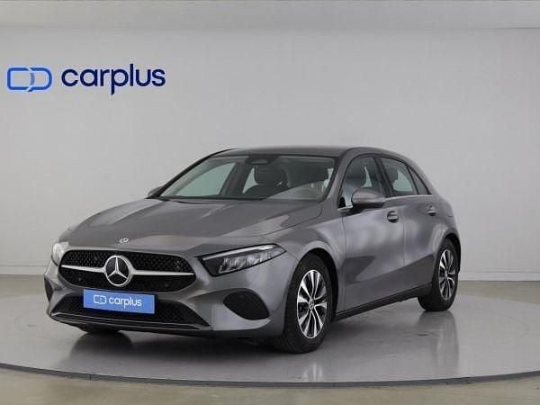 Cinza Usado 2024 Mercedes A200 Progressive Sedan | € 33.000 (Preço justo) - Imagem 1/4