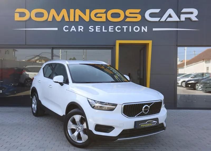 Usado Volvo XC40 Momentum 150 HP (110 kW) 2018 Branco SUV