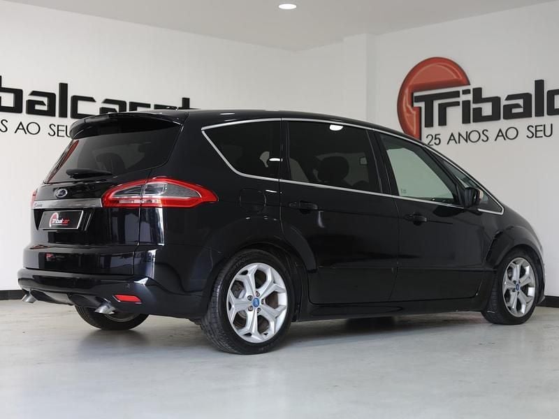 Usado Ford S-MAX Titanium 163 HP (119 kW) 2012 Preto Monovolume