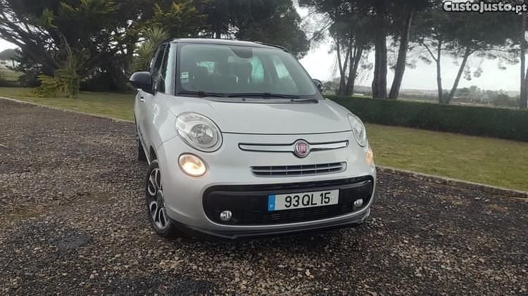Cinza Usado 2015 Fiat 500L Monovolume | € 12.250 (Preço elevado) - Imagem 1/1