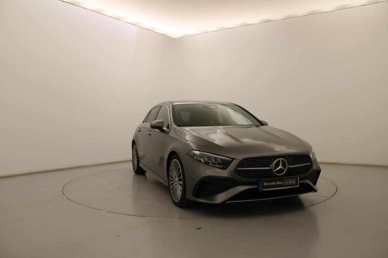 Cinzento Usado 2025 Mercedes A200 | € 41.990 (Caro) - Imagem 1/4