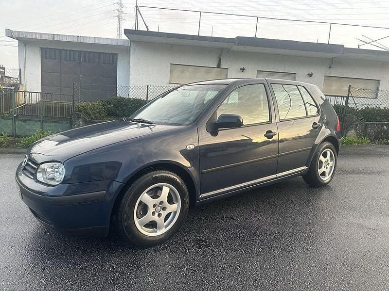 Usado 2001 VW Golf IV Sedan | € 3.350 (Bom preço) - Imagem 1/4