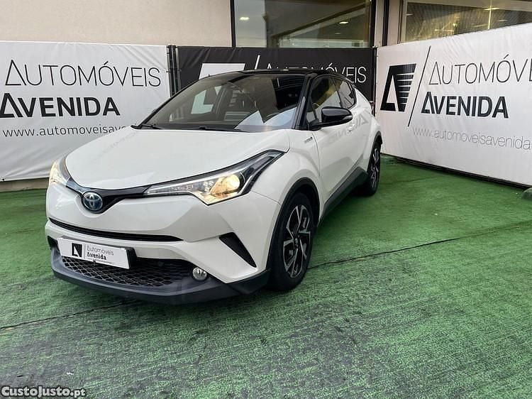 Branco Usado 2019 Toyota C-HR Luxury SUV | € 26.500 (Preço justo) - Imagem 1/1