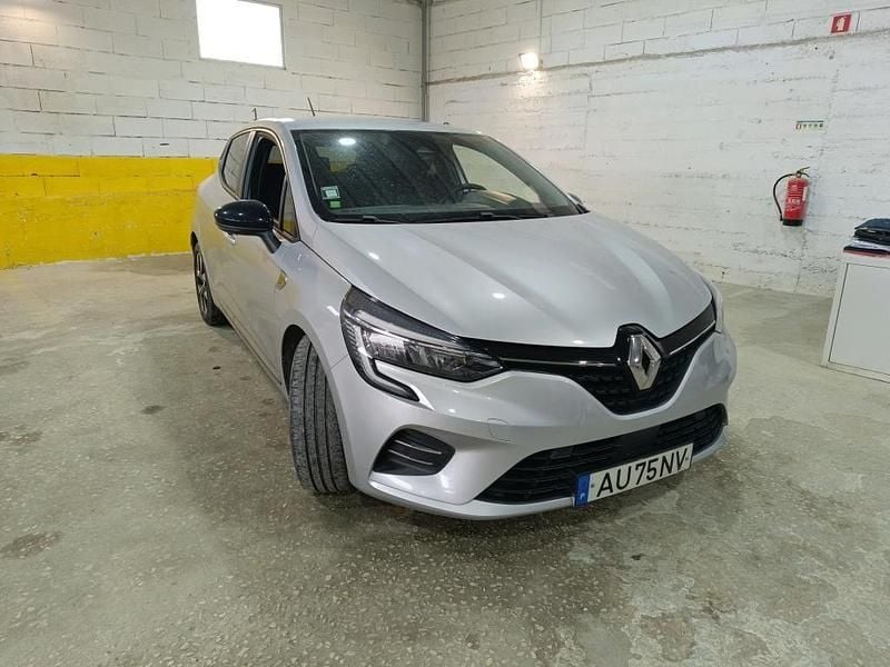 Usado Renault Clio V 100 HP (73 kW) 2022 Cinzento