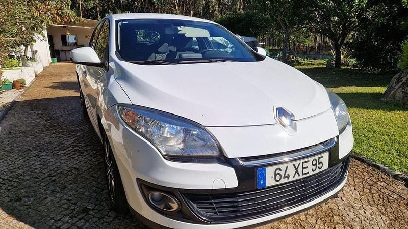 Usado 2012 Renault Mégane III Sedan | € 4.500 (Super Preço) - Imagem 1/4