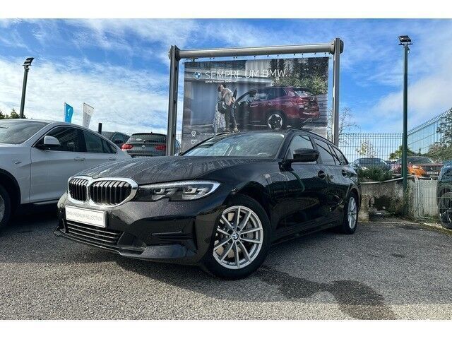 Preto Usado 2021 BMW 330e Carrinha | € 37.990 (Caro) - Imagem 1/4
