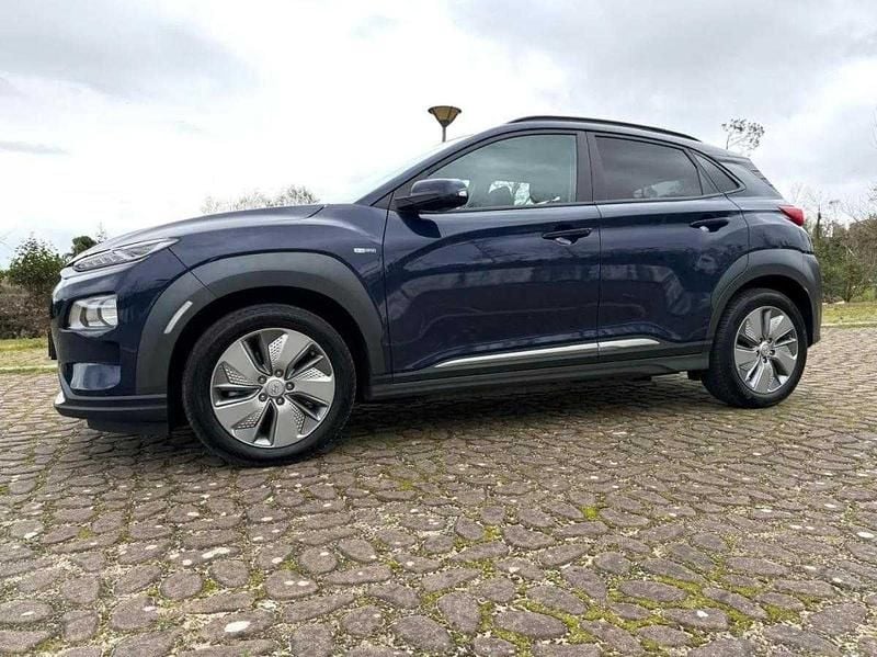 Usado Hyundai Kauai Premium 150 kW (204 HP) 2020 Azul escuro SUV