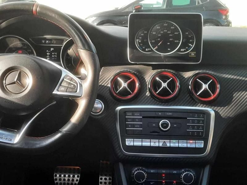 Usado Mercedes A45 AMG AMG 381 HP (280 kW) 2015 Preto Citadino
