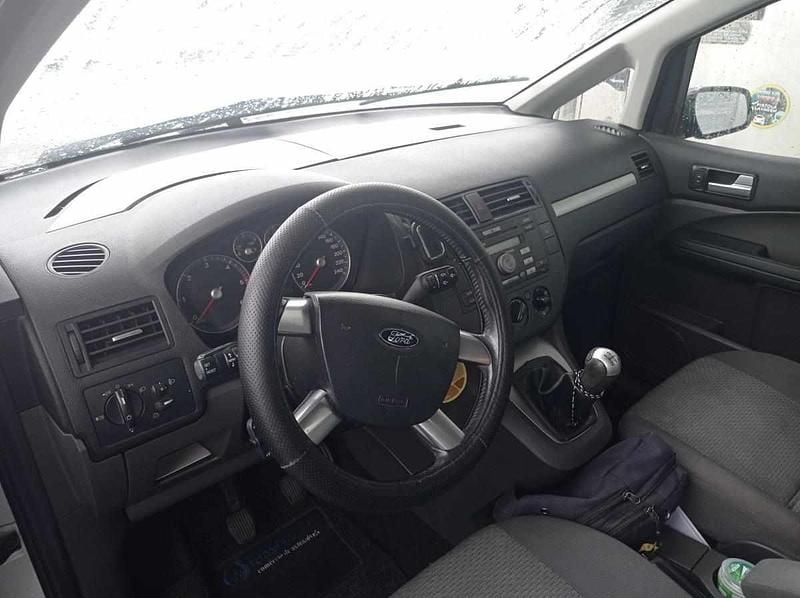 Usado Ford Focus 109 HP (80 kW) 2005 Cinzento Carrinha