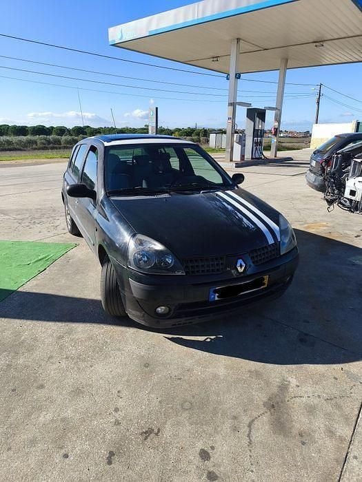 Usado 2002 Renault Clio II Sedan | € 1.000 (Preço justo) - Imagem 1/4
