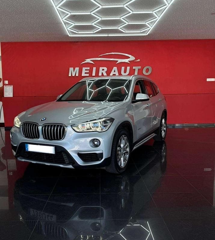 Cinza Usado 2017 BMW X1 xLine SUV | € 23.900 (Bom preço) - Imagem 1/4