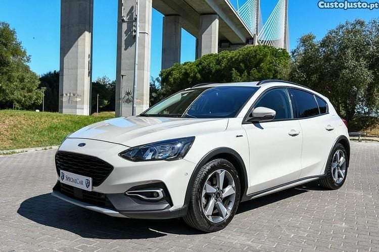 Branco Usado 2020 Ford Focus Active X Citadino | € 15.950 (Preço justo) - Imagem 1/1