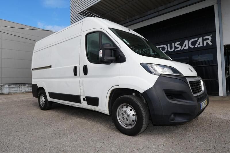 Branco Usado 2019 Peugeot Boxer Van | € 18.000 (Preço justo) - Imagem 1/4