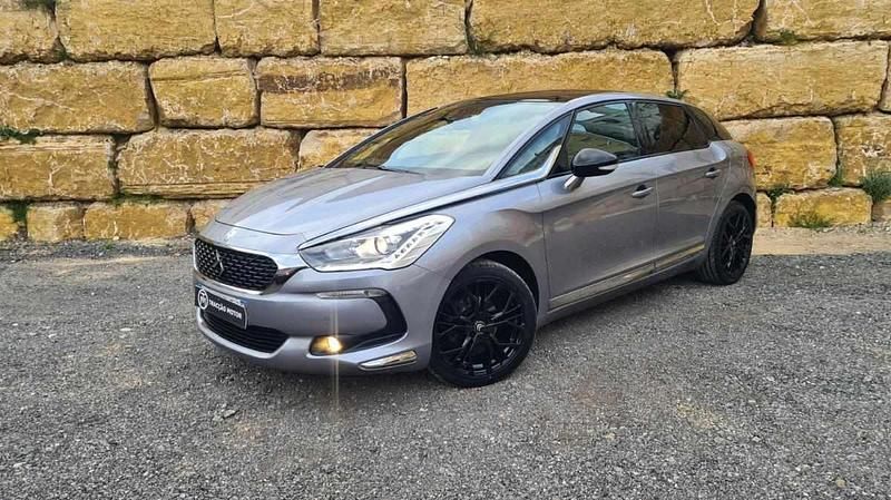 Usado DS Automobiles DS5 Be Chic 120 HP (88 kW) 2018 Cinzento (metalizado) Citadino
