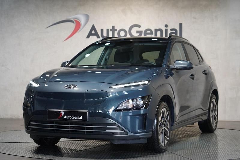 Usado Hyundai Kauai Premium 100 kW (136 HP) 2022 Azul eelegance SUV