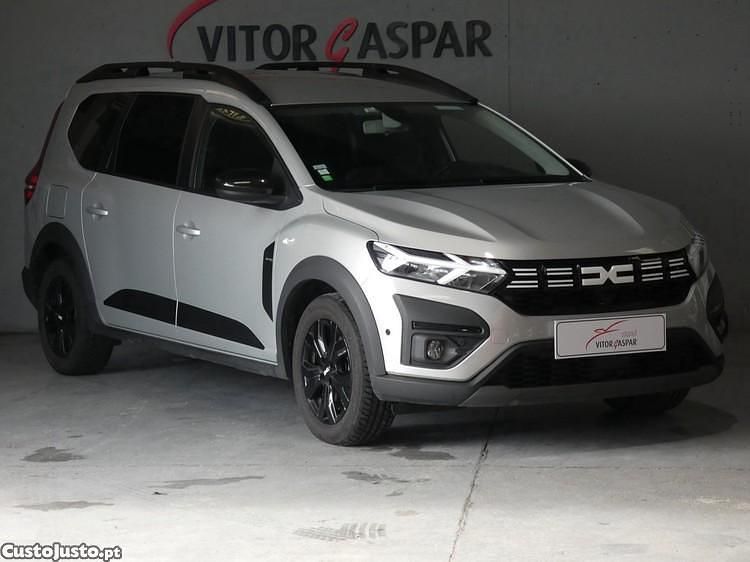Cinza Usado 2023 Dacia Jogger Expression Monovolume | € 18.990 (Preço justo) - Imagem 1/1